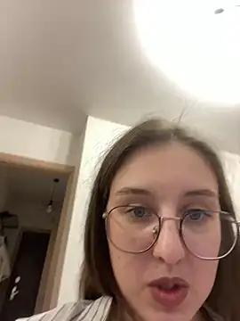 Vviikkssiikk online show from 03.18.25