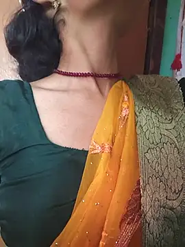 Eshna Dabral online show from 10.19.25