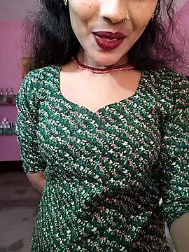 Eshna Dabral online show from 11.10.25