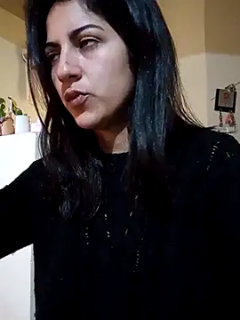 Snapshot of Camilitah chatting on 09.22.25 Camilitah online show from 09.22.25