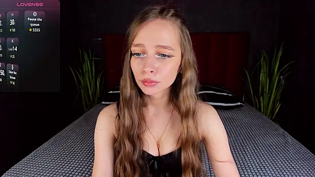 Amy Waynee online show from 10.27.25