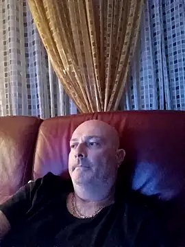 Alexis Bull online show from 10.15.25