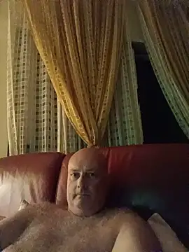 Snapshot of Alexis_Bull chatting on 07.18.26 Alexis Bull online show from 07.18.26