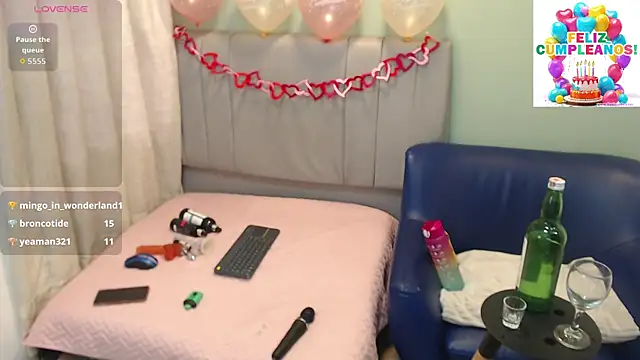 samara novoa online show from 10.25.25