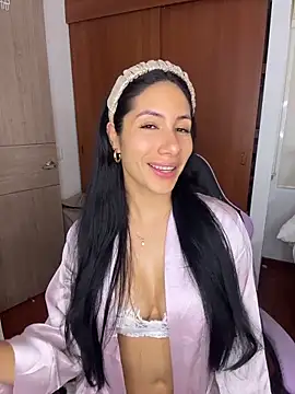 ArianaReynoldss online show from 02.06.26
