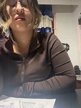 emma  bell  online show from 04.05.26