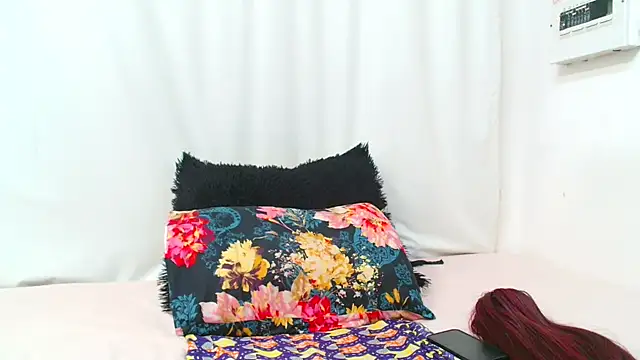 SMALLBOOBSXX online show from 11.29.25