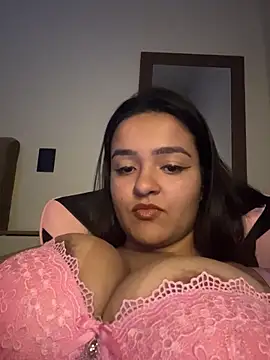 Snapshot of Manu_2002_ chatting on 02.17.26 Manu 2002 online show from 02.17.26