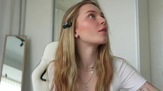 Cyberheart  online show from 03.20.25