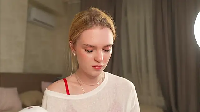 Cyberheart  online show from 10.07.25