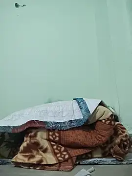 Desi Bhabi 01 online show from 12.15.25