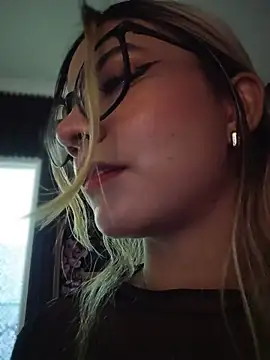 Pretty roxxyy online show from 03.29.26