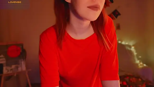 Snapshot of TheMargieDorene chatting on 10.26.25 TheMargieDorene online show from 10.26.25