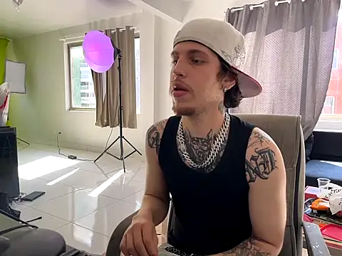 bigrosa21cm online show from 10.05.25