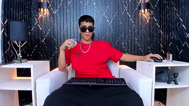 Matt Ruso online show from 11.04.25