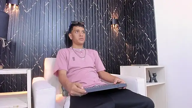 Matt Ruso online show from 11.06.25