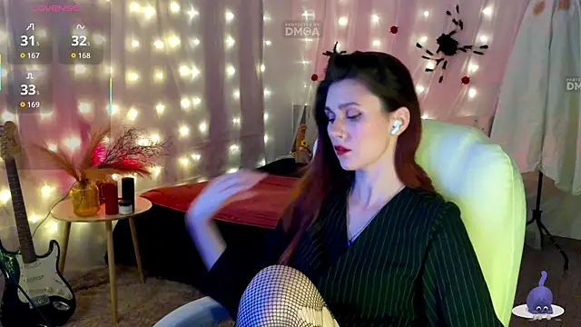 KatrinRayJoy online show from 10.25.25