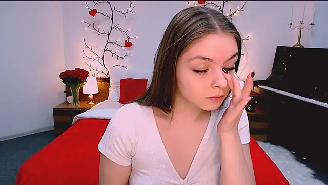 marshmallowee online show from 12.16.25