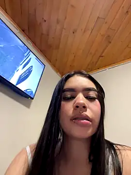 Cristina pinkk online show from 10.17.25