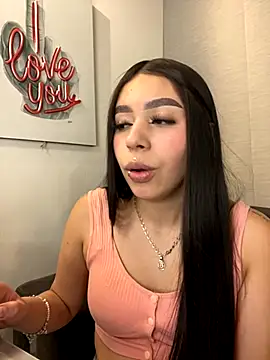 Cristina pinkk online show from 11.11.25