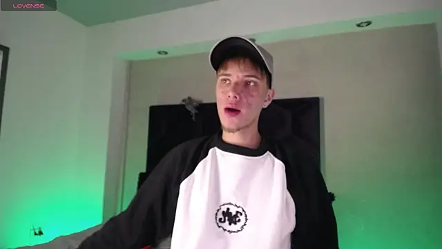 Robbin Blaze online show from 04.08.26