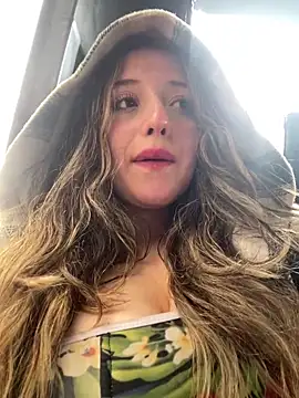 Snapshot of Baby__Otaku chatting on 12.14.25 Baby Otaku online show from 12.14.25