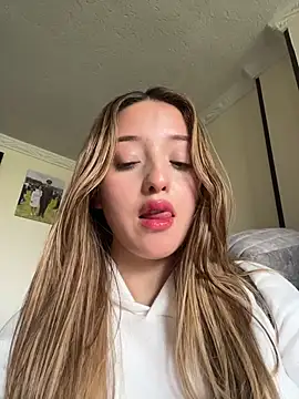 Snapshot of Baby__Otaku chatting on 02.15.26 Baby Otaku online show from 02.15.26