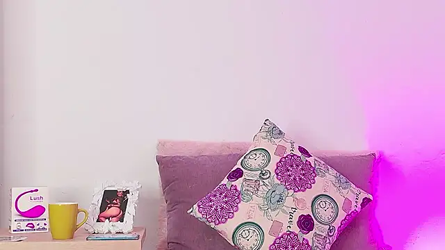 caro hill online show from 01.10.26