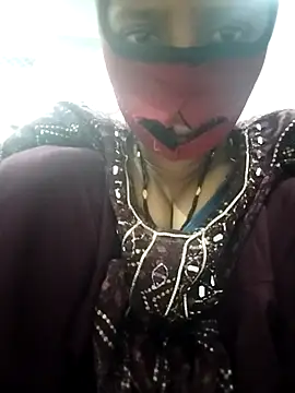 Snapshot of Hey-mahi chatting on 02.19.26 Hey-mahi online show from 02.19.26