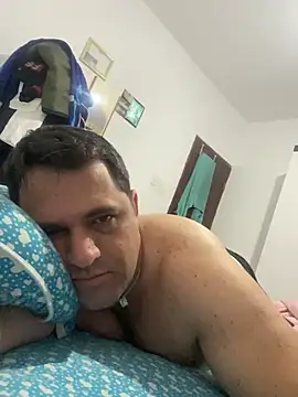 Garotofran online show from 10.31.25