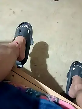 luuiss12 online show from 10.25.25