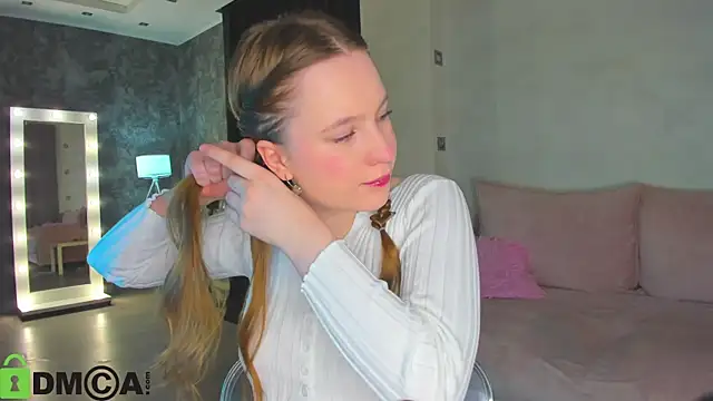 Snapshot of Candy_Cansew chatting on 04.26.26 Candy Cansew online show from 04.26.26