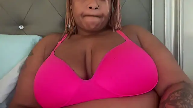 RoyalQueen2u online show from 04.08.26