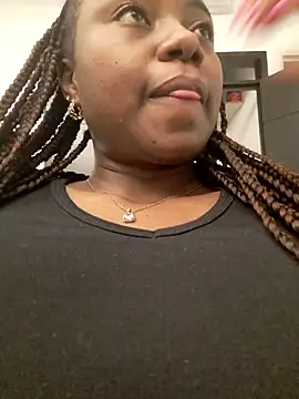 Shanyqueen online show from 11.26.25