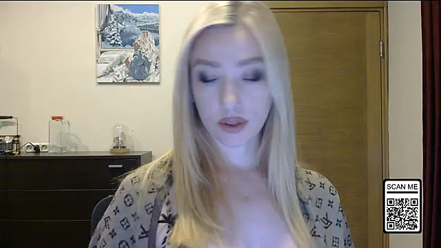 Wild Silk Desire online show from 10.15.25