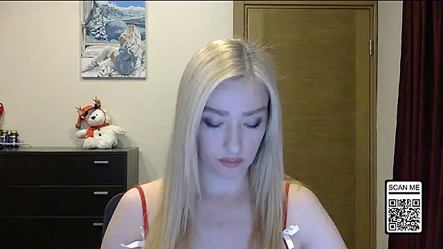 Wild Silk Desire online show from 12.19.25