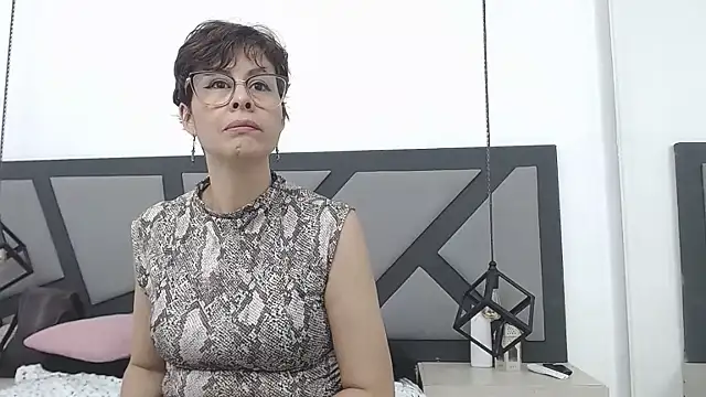 Snapshot of amanda_ramirez chatting on 06.05.26 amanda ramirez online show from 06.05.26
