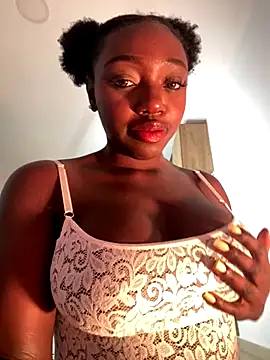 alissradiante1 online show from 11.14.25