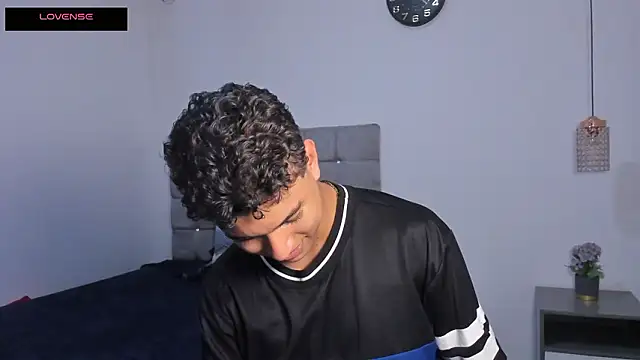 Santy Stump online show from 02.15.26