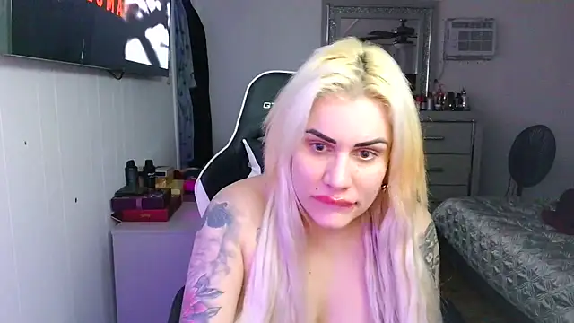 candycubanita online show from 12.22.25