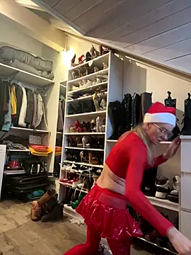 LucyLingerie78 online show from 12.16.25