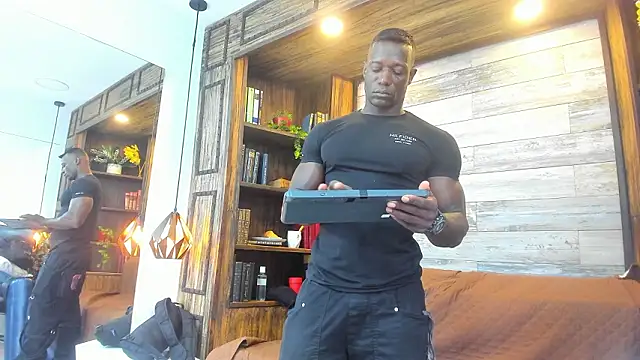 Snapshot of MarcusBlack_ chatting on 02.07.26 MarcusBlack online show from 02.07.26