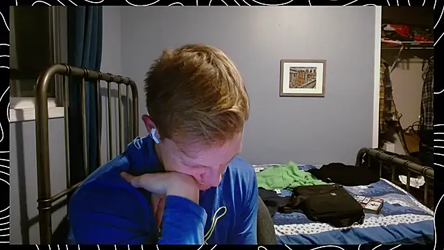 Snapshot of lustylyndon chatting on 12.18.25 lustylyndon online show from 12.18.25