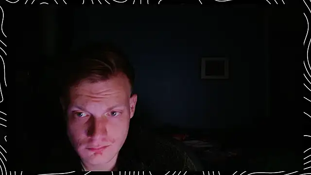 Snapshot of lustylyndon chatting on 12.20.25 lustylyndon online show from 12.20.25