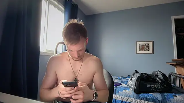 Snapshot of lustylyndon chatting on 04.15.26 lustylyndon online show from 04.15.26