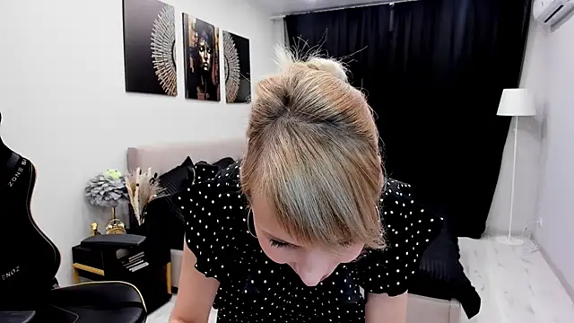 LindaSandy 1 online show from 10.22.25