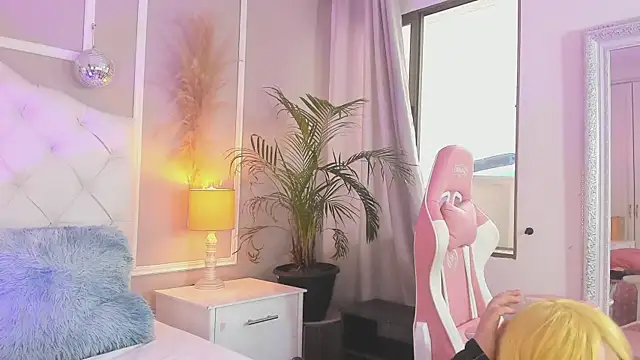 lizy portman online show from 12.19.25