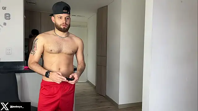 Snapshot of zoneboys chatting on 09.18.25 zoneboys online show from 09.18.25