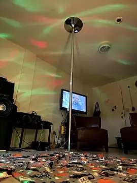 Snapshot of red-ember chatting on 01.15.26 red-ember online show from 01.15.26