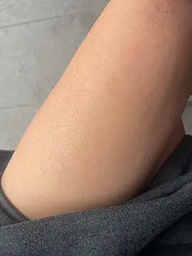 xiaoyuan01 online show from 10.15.25